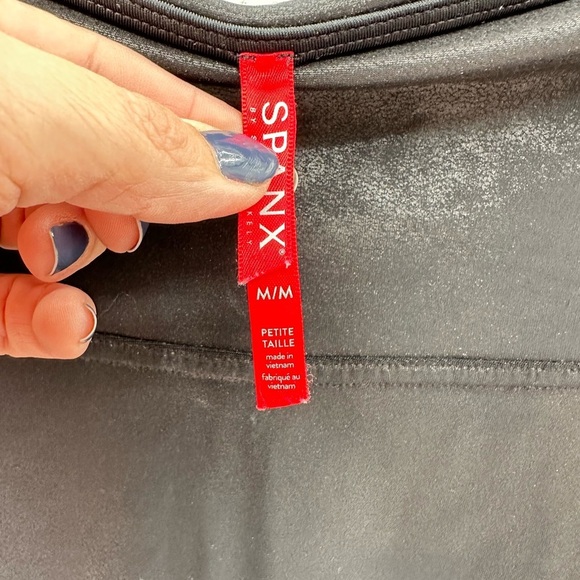 SPANX Faux black leather slimming contouring flattering woman ankle legging M - Picture 7 of 12